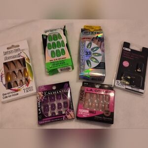 L.A. Colors Nude Artificial Nails